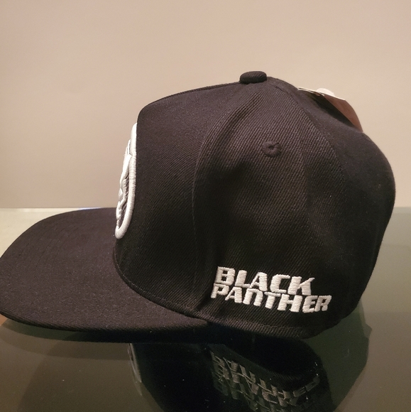 Black Panther hat - Picture 2 of 3